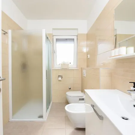 Novi Apartman Franka Daire *