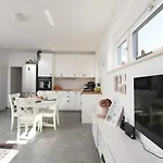 アパート Novi Apartman Franka ザダル