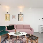 Novi Apartman Franka * ザダル