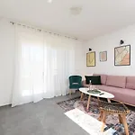 Novi Apartman Franka アパート ザダル
