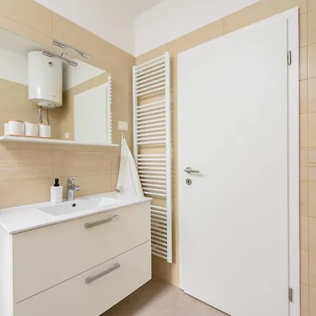 Novi Apartman Franka Apartman *